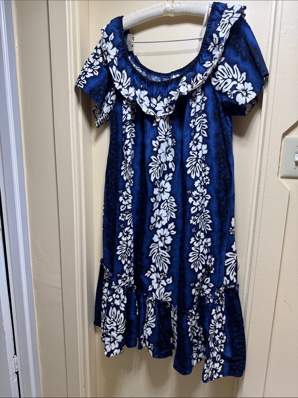 Girls Navy Blue Floral Off-Shoulder Casual Dress
